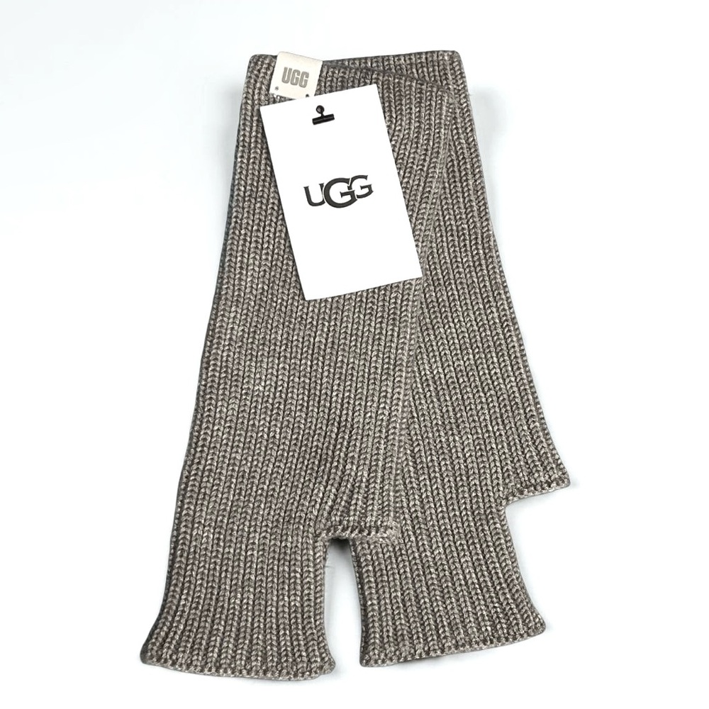 ⭐️⭐️UGG Ribbed Knit Arm Warmers Fingerless Gloves